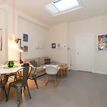 Mm Marconi Roomy & Modern Flat